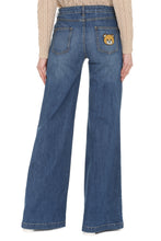 Load image into Gallery viewer, High-waist wide-leg jeans
