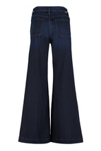 Load image into Gallery viewer, The Swooner Patch Roller Skimp jeans
