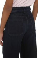 Load image into Gallery viewer, The Swooner Patch Roller Skimp jeans
