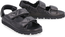 Load image into Gallery viewer, Quilted leather strap-sandals
