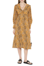 Load image into Gallery viewer, Printed crêpe dress
