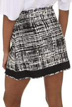 Load image into Gallery viewer, Tweed mini-skirt
