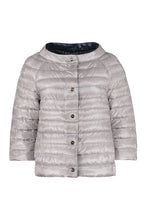 Load image into Gallery viewer, Snap button fastening down jacket
